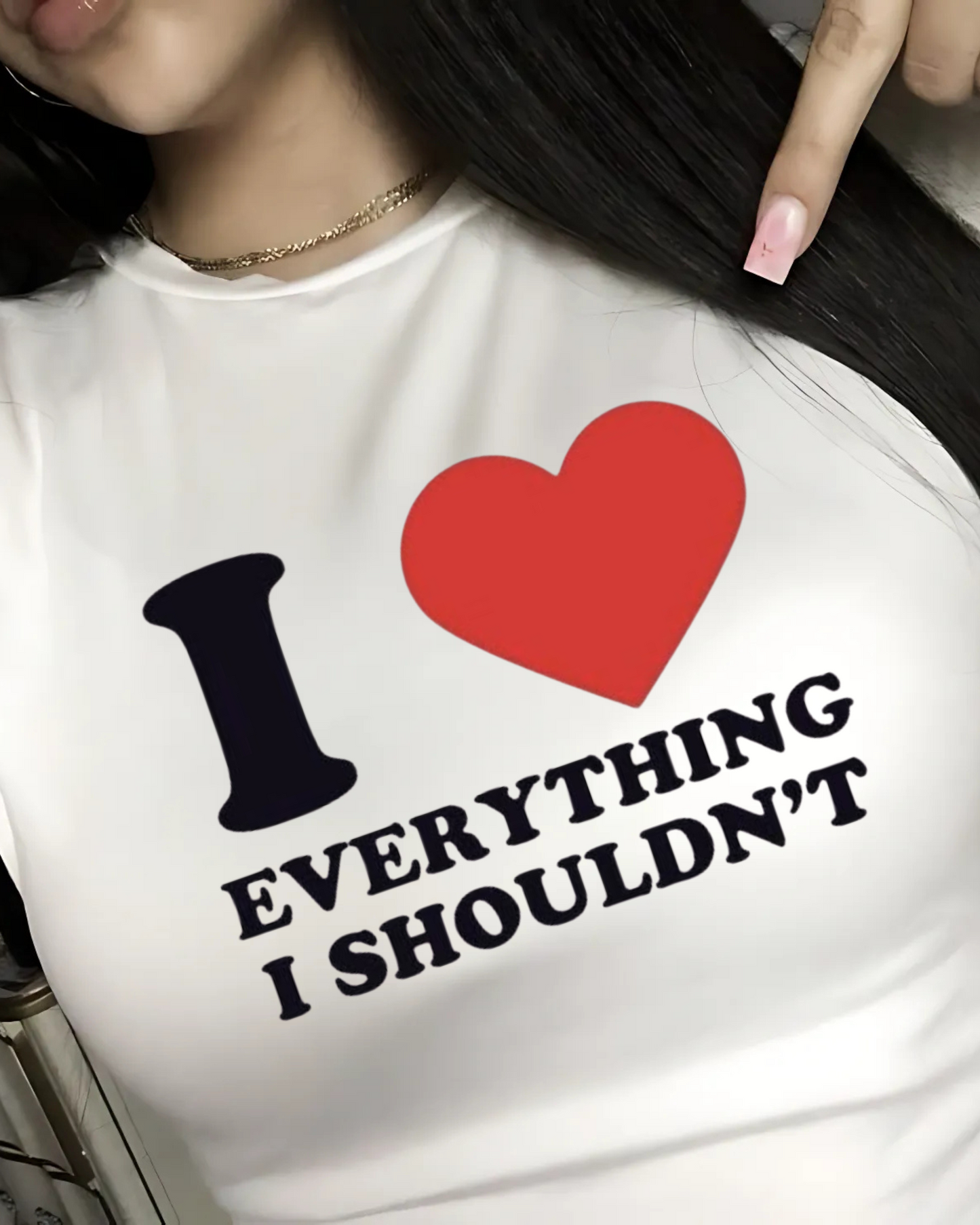 LOVE EVERYTHING - CROP TOP